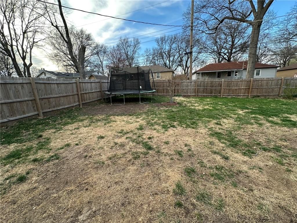10602 W 89th Street — photo 26