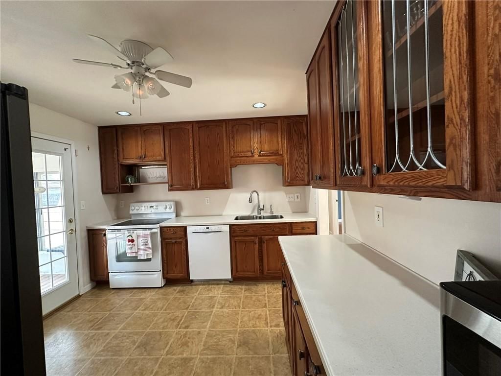 10602 W 89th Street — photo 31