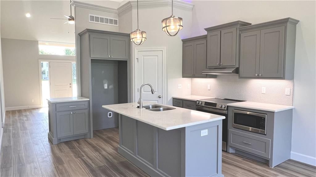 22310 W 76th Street — photo 17