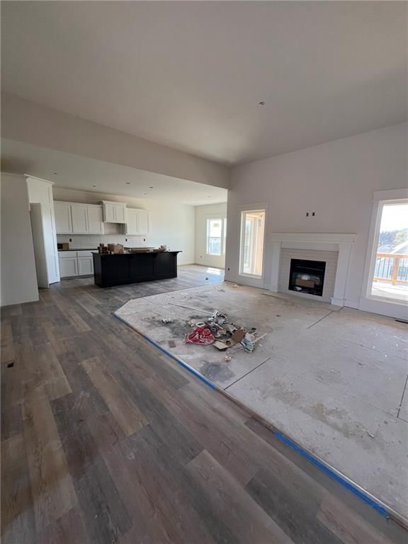 Photo 5 of 27 - 2314 LARKSPUR Lane