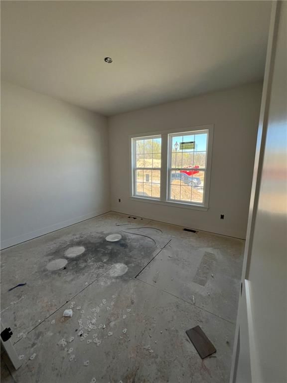 Photo 16 of 27 - 2314 LARKSPUR Lane