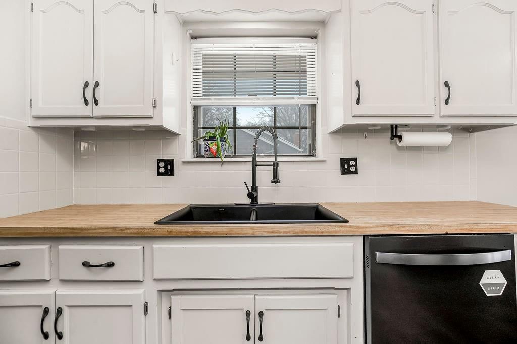 413 NE 113th Terrace — photo 9