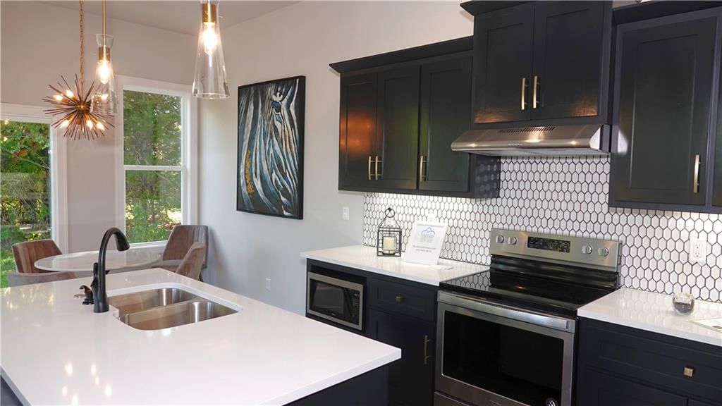 22410 W 76th Street — photo 15