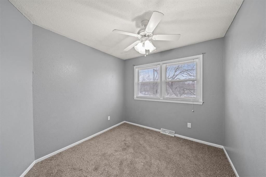 1904 SE Abbey Street — photo 17