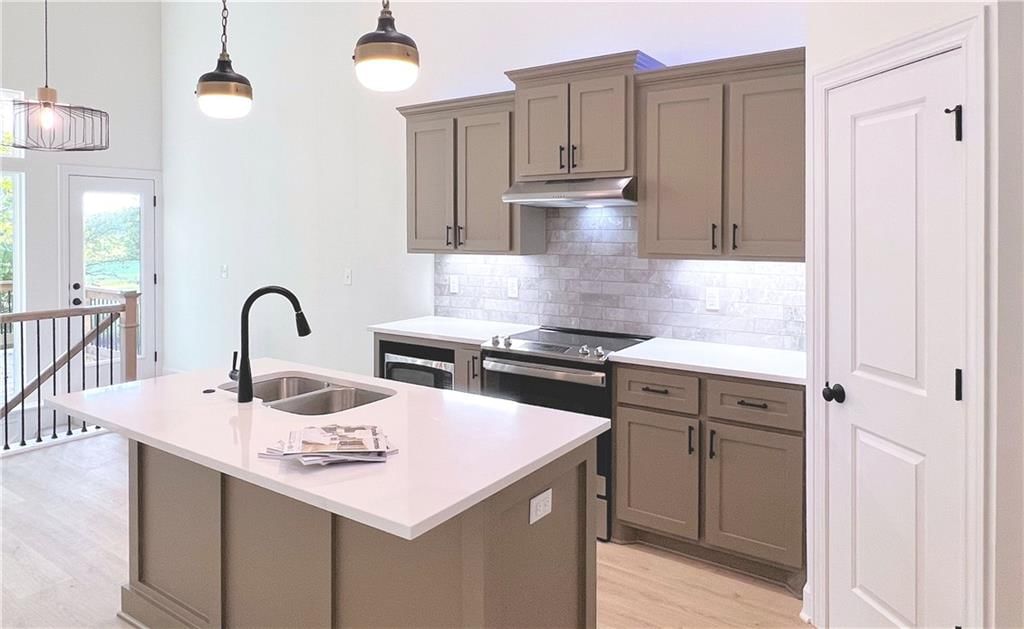 Photo 11 of 48 - 22309 W 76th Street