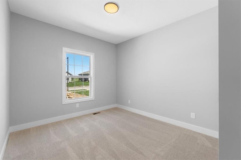 25029 W 94th Terrace — photo 6