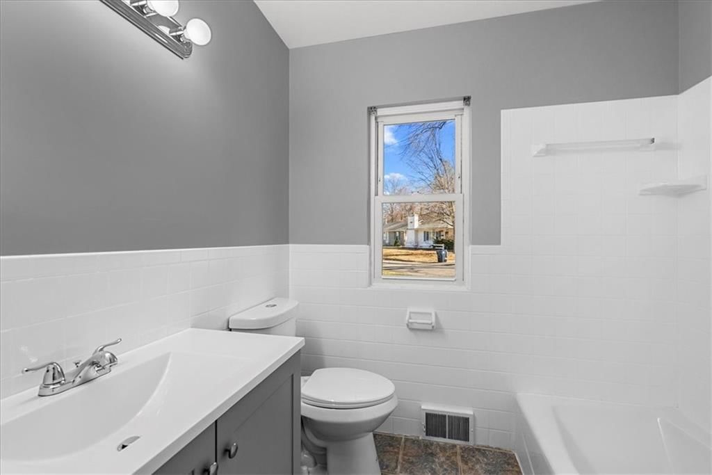 4611 E 114th Street — photo 17