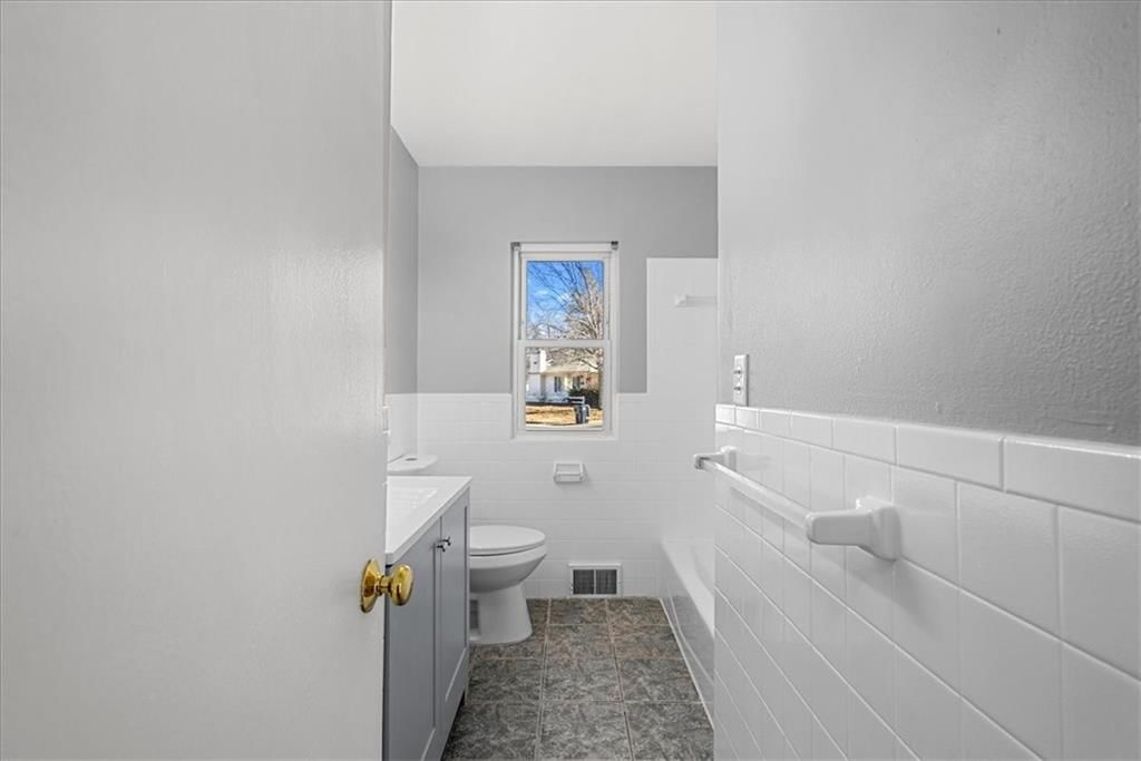 4611 E 114th Street — photo 18