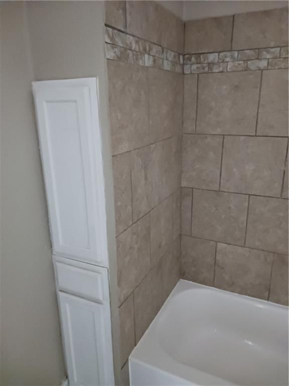 453 E Market Street — photo 14
