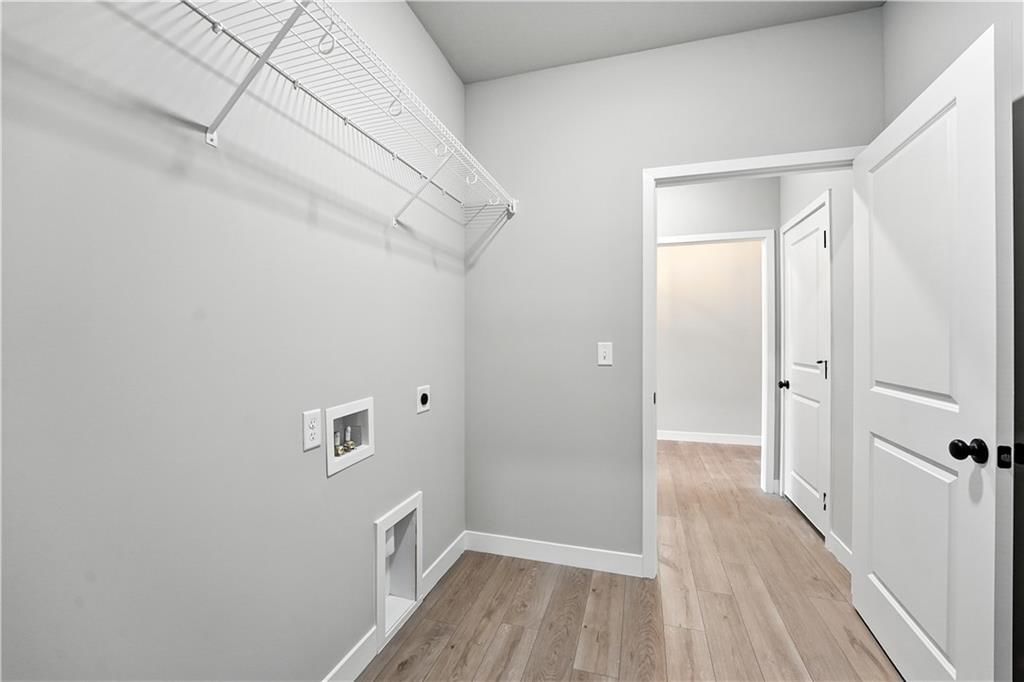 Photo 7 of 44 - 308 SW Hawthorne Court