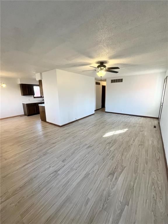 1010 Amos Street — photo 5