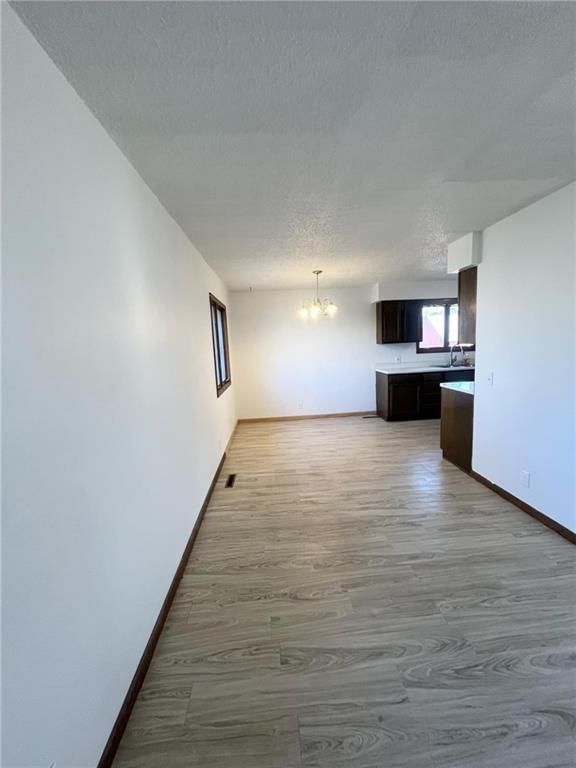 1010 Amos Street — photo 6