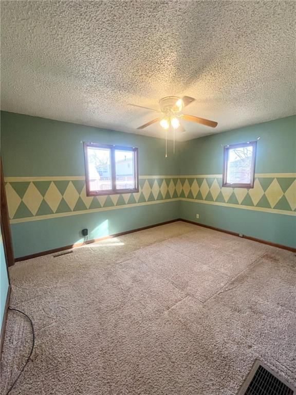 1010 Amos Street — photo 11