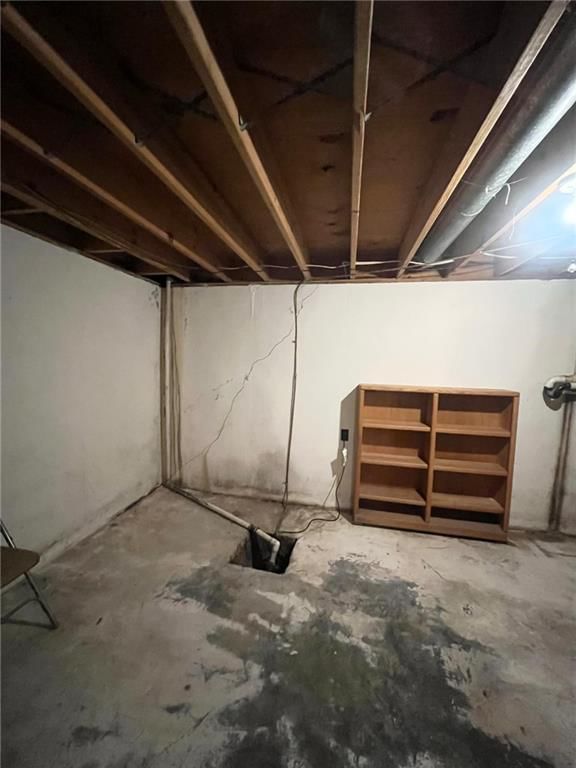 1010 Amos Street — photo 20