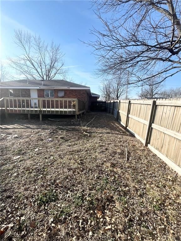1010 Amos Street — photo 27