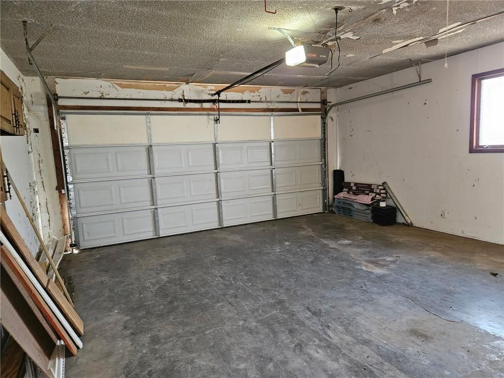 1010 Amos Street — photo 31