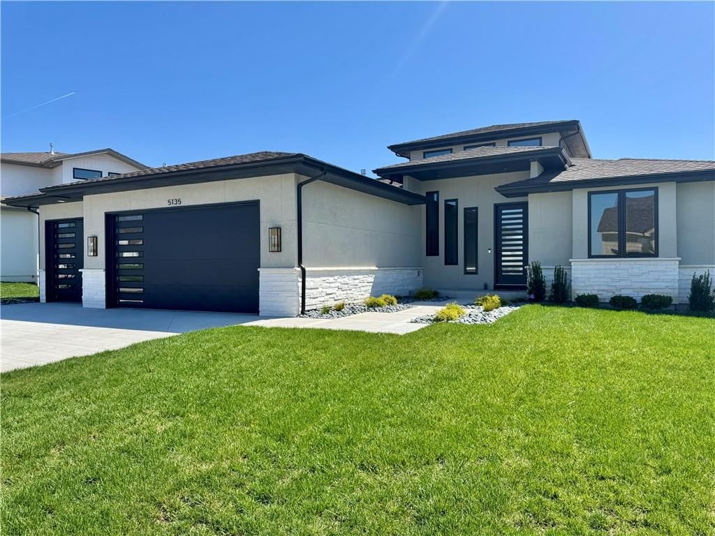 5135 NW Montebella Drive — photo 2