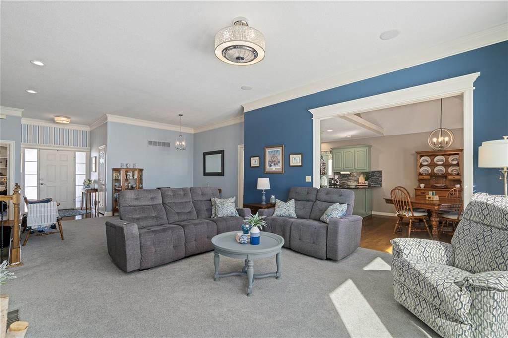 4725 Augusta Drive — photo 14