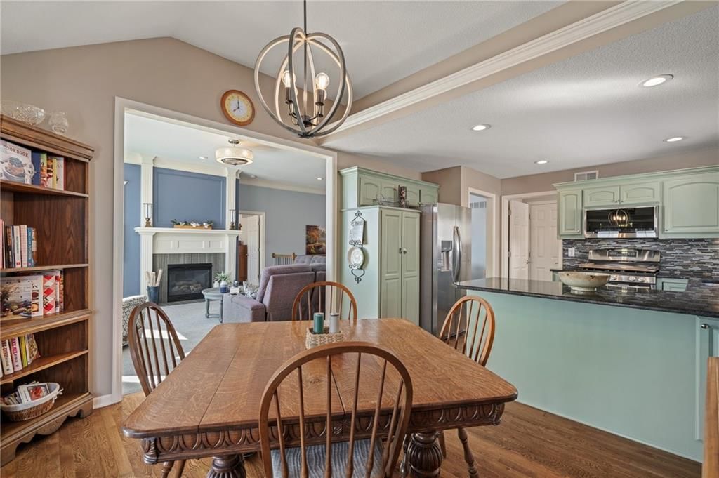 4725 Augusta Drive — photo 18