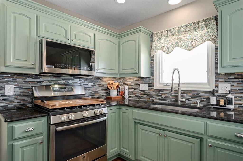 4725 Augusta Drive — photo 21