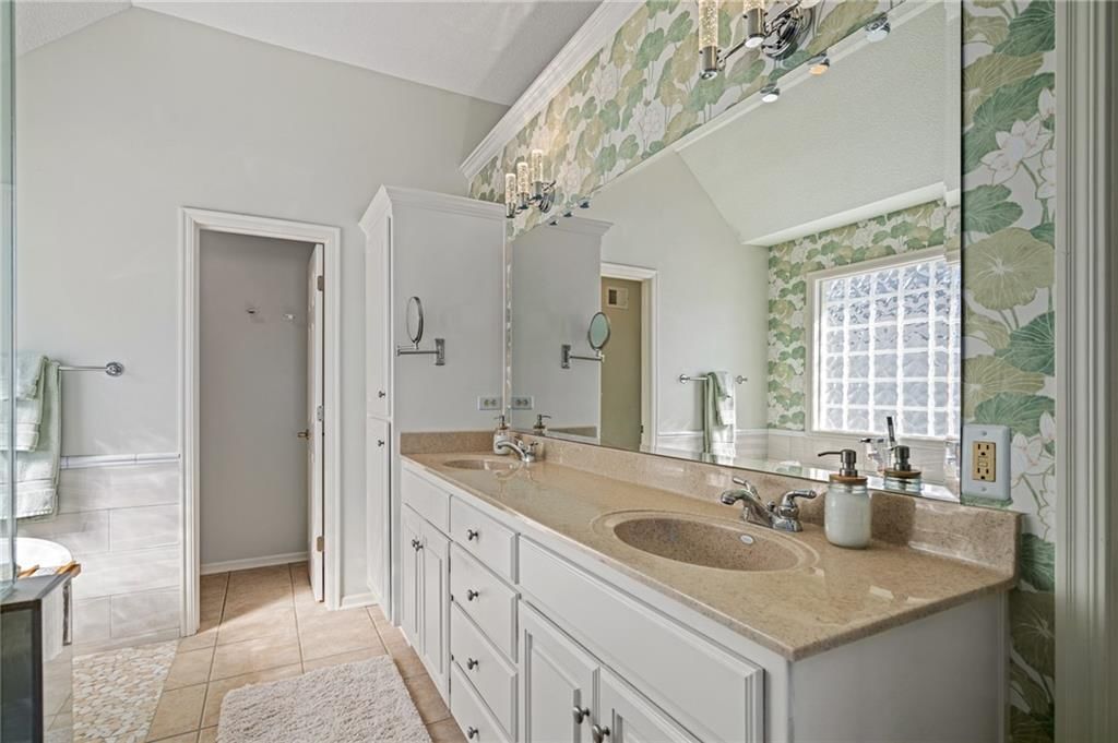 4725 Augusta Drive — photo 30