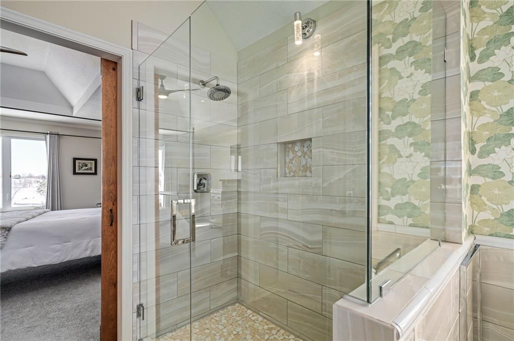 4725 Augusta Drive — photo 32