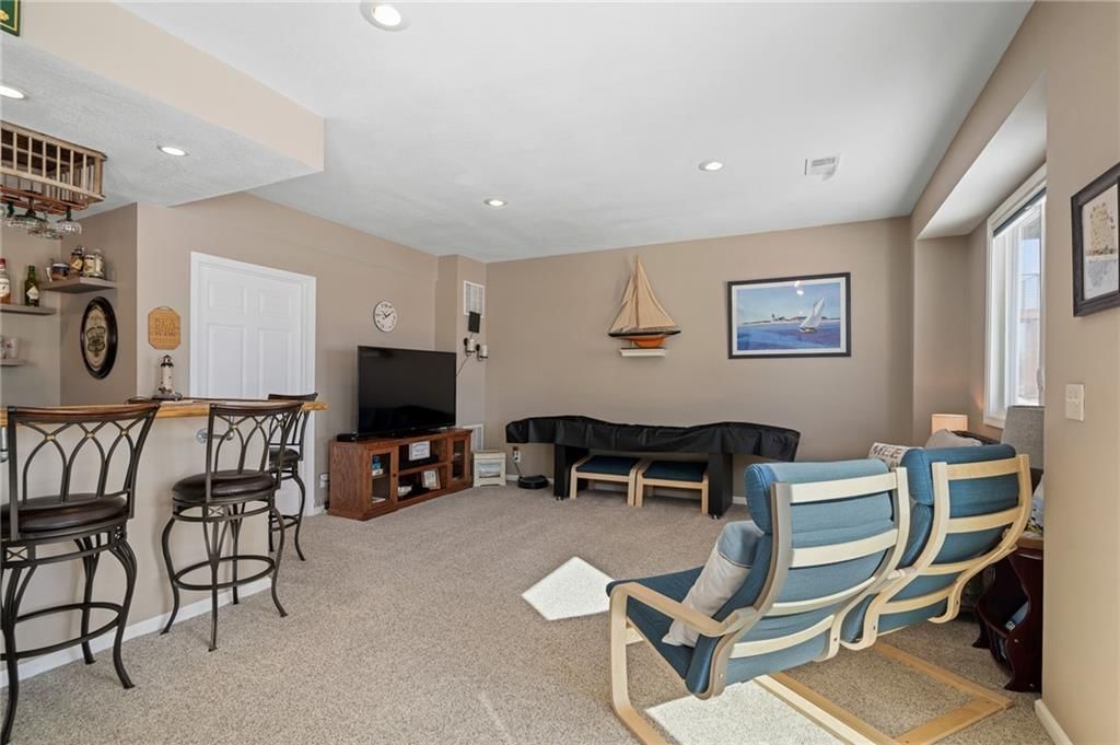 4725 Augusta Drive — photo 38