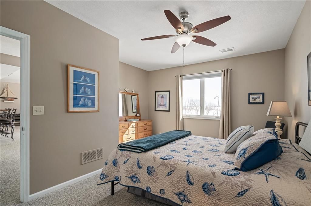 4725 Augusta Drive — photo 44