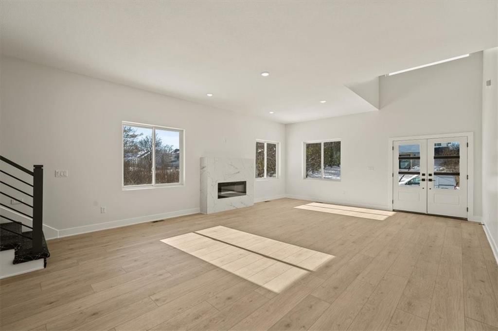 2111 Park Avenue — photo 4