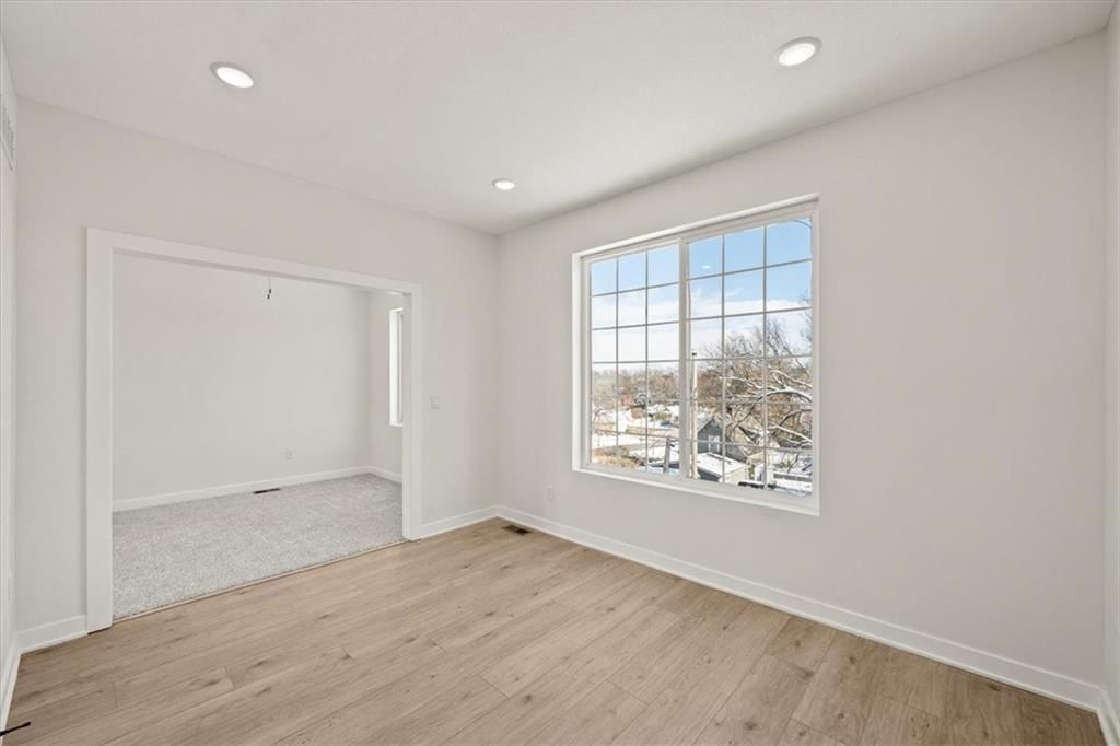 2111 Park Avenue — photo 18
