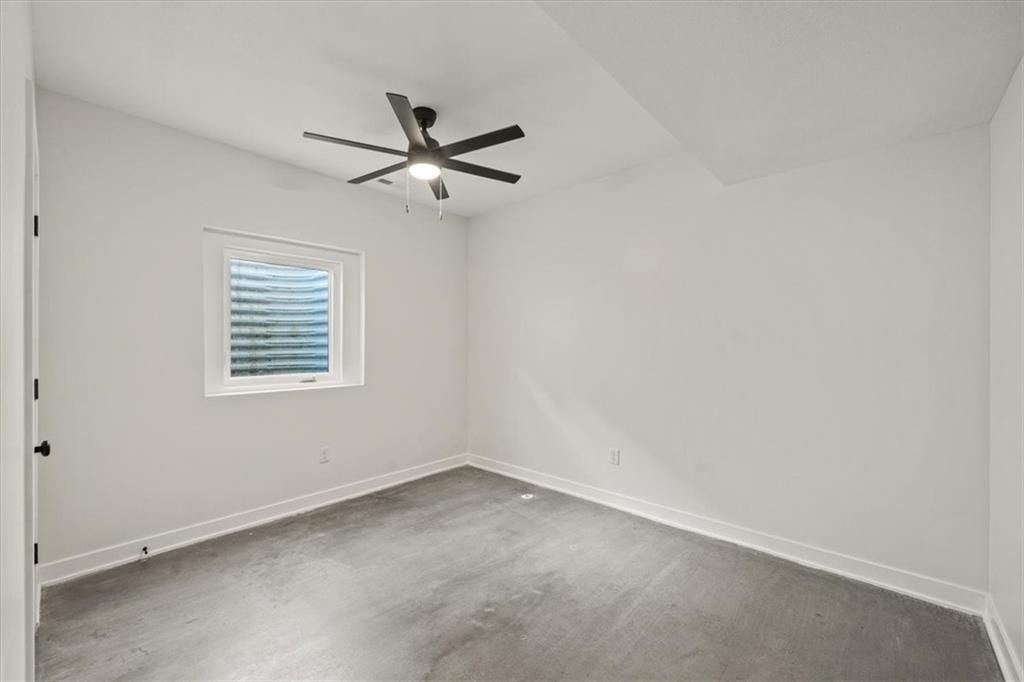2111 Park Avenue — photo 26