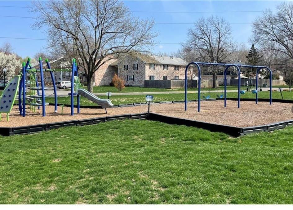 8306 Woodward Street — photo 24