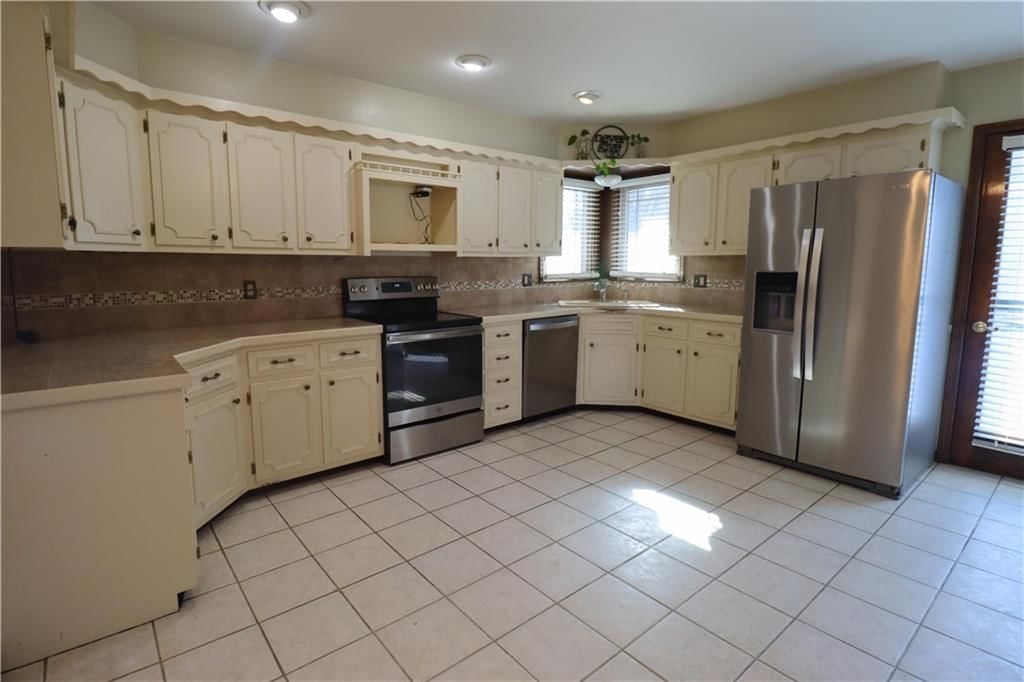 4610 Brookwood Terrace — photo 12