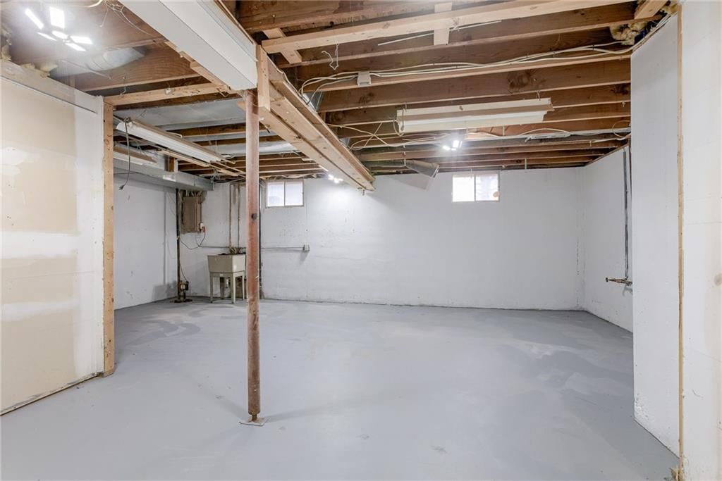 Photo 21 of 25 - 404 S Normandy Drive