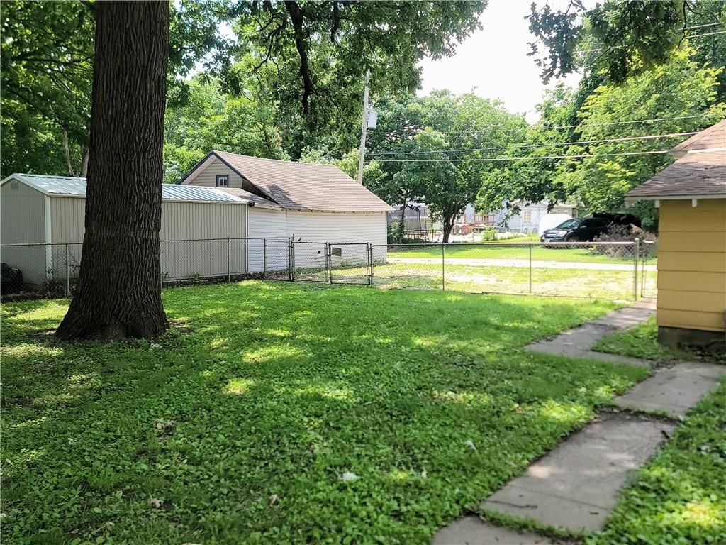 Photo 40 of 46 - 727 Rural Street