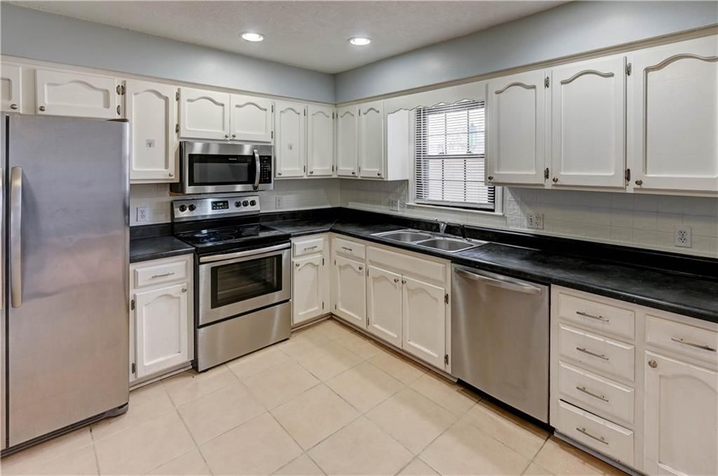 7208 N Park Avenue — photo 18
