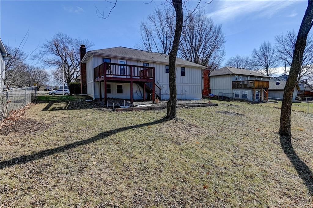 7208 N Park Avenue — photo 56