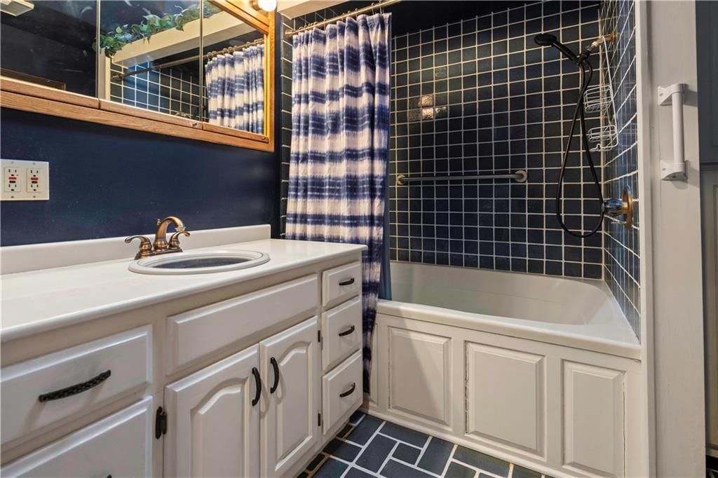 5047 BLACK SWAN Drive — photo 15