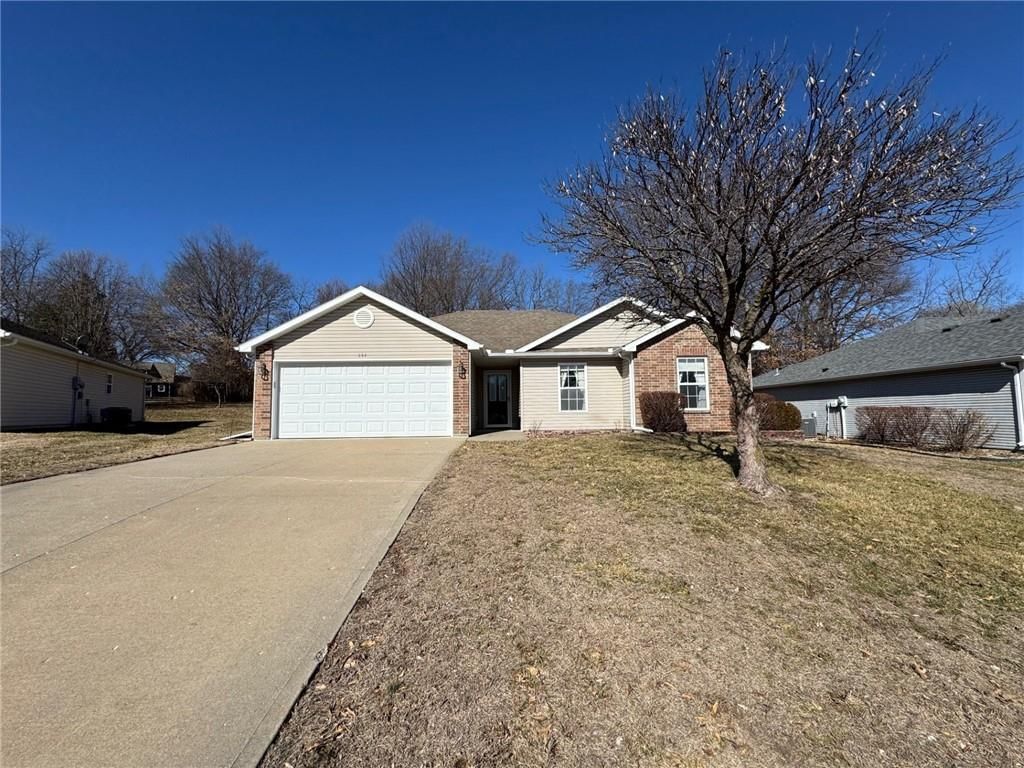 393 Hazelwood Drive — photo 1