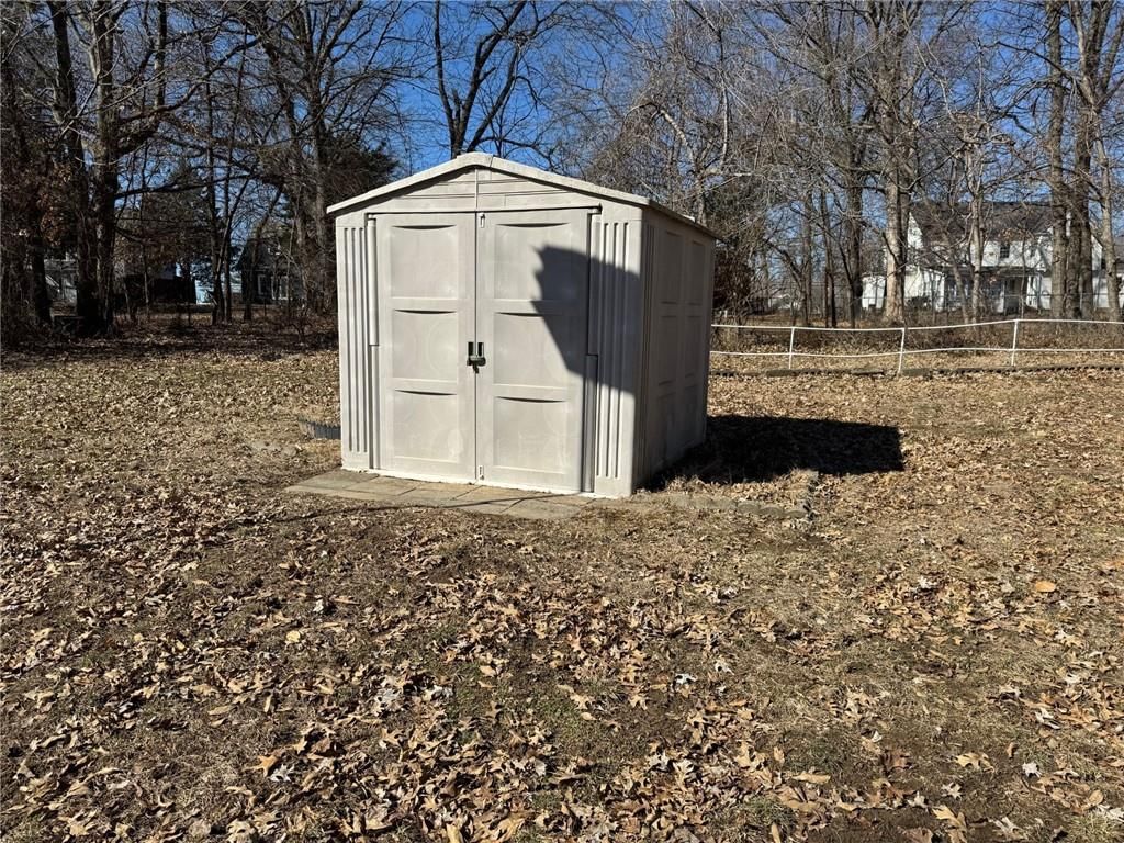 393 Hazelwood Drive — photo 6