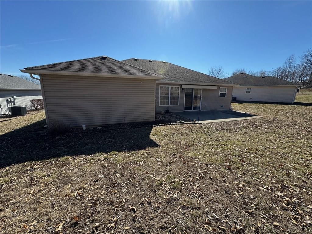 393 Hazelwood Drive — photo 9