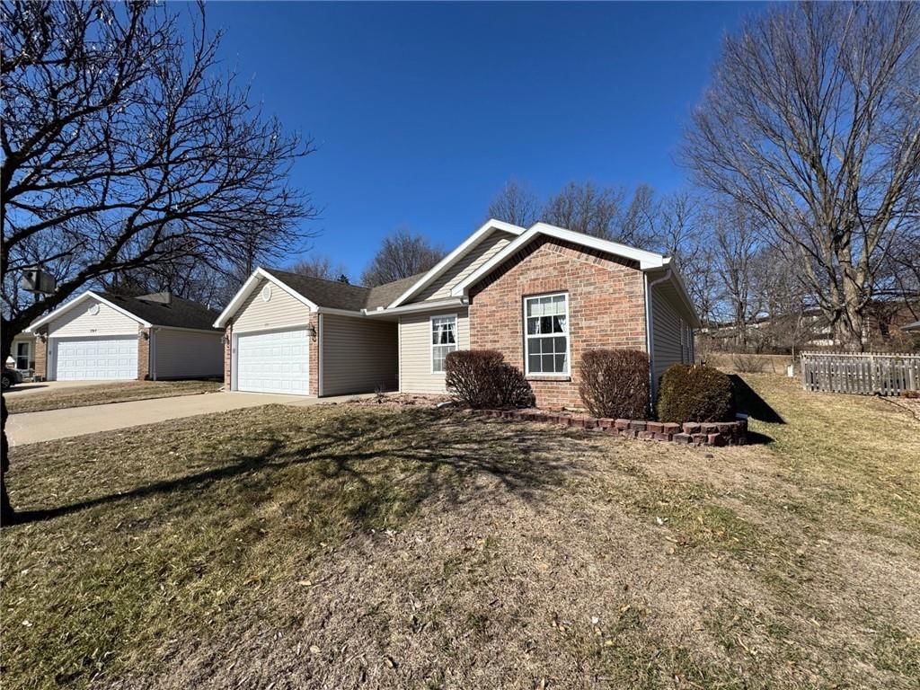 393 Hazelwood Drive — photo 10