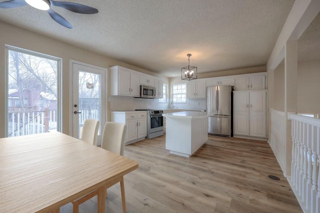 15608 E 3rd Street Court S — photo 8