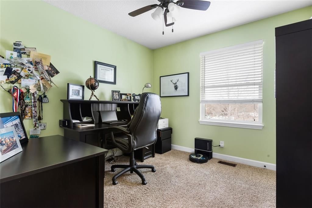 21400 OAKLEAF Drive — photo 21