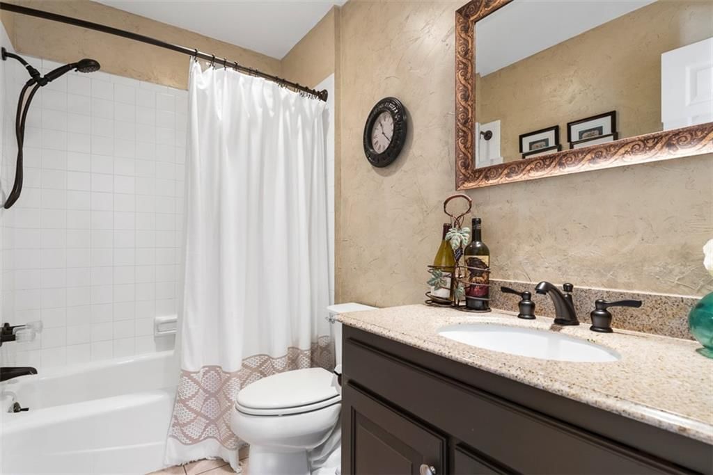 21400 OAKLEAF Drive — photo 22