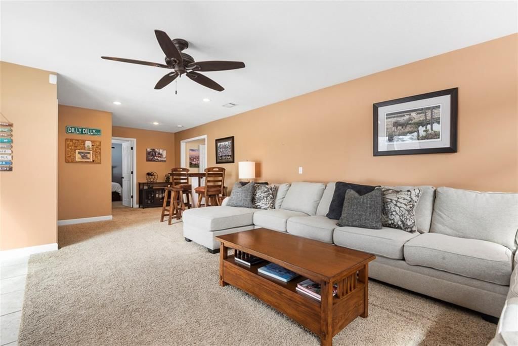 21400 OAKLEAF Drive — photo 26