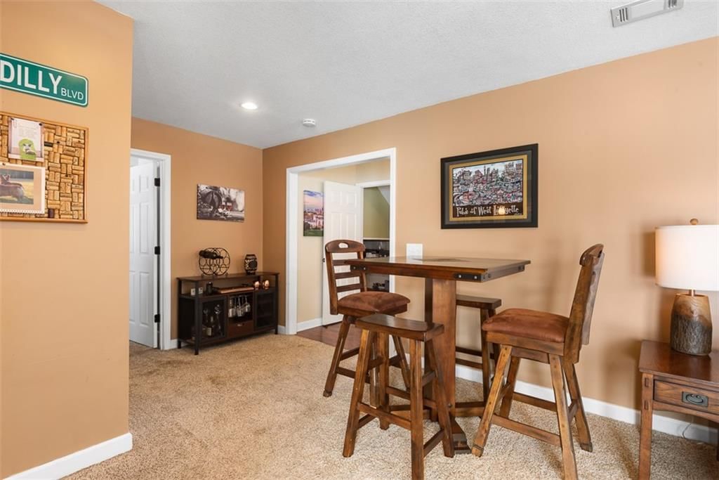 21400 OAKLEAF Drive — photo 28