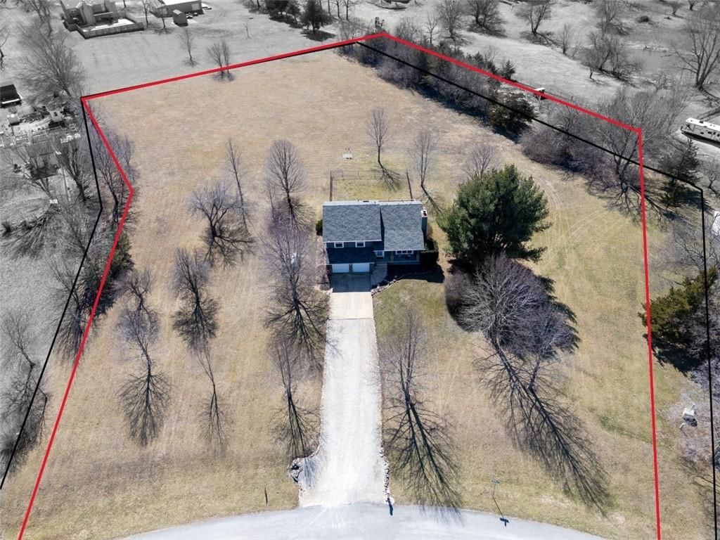 21400 OAKLEAF Drive — photo 40