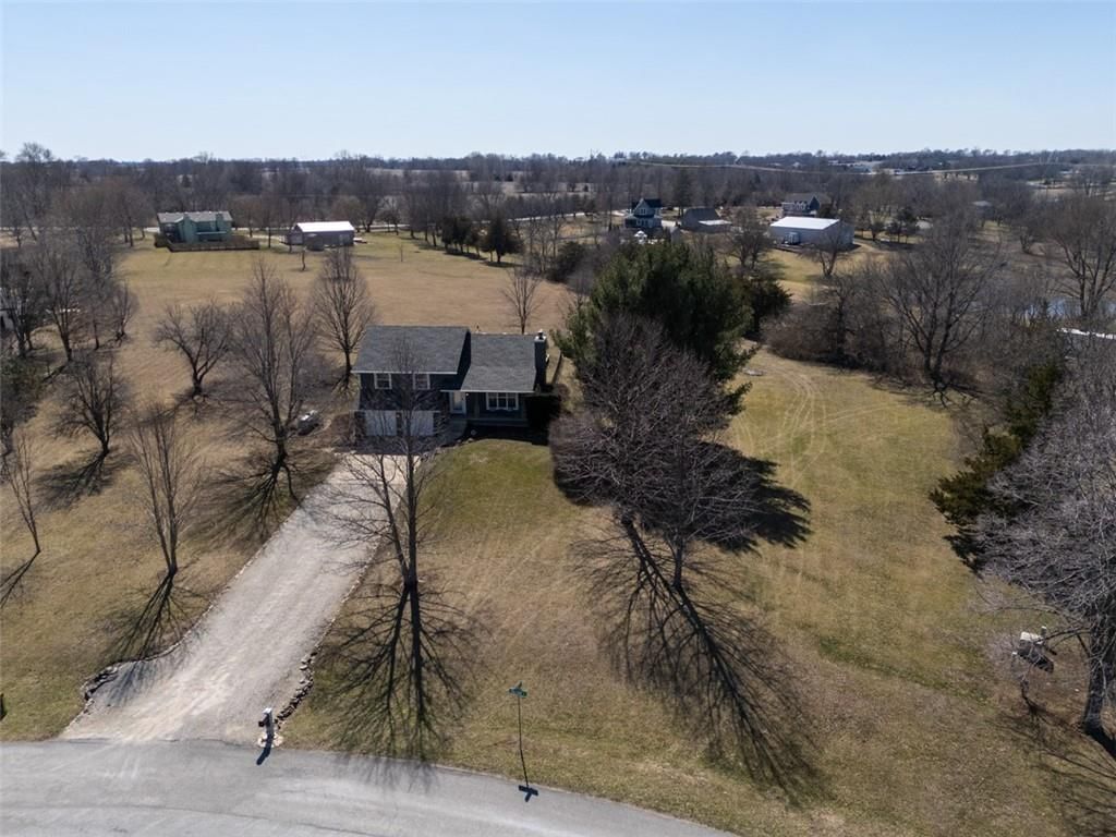 21400 OAKLEAF Drive — photo 41