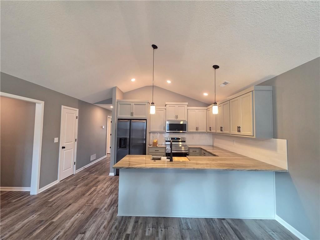 542 N Lexington Street — photo 6